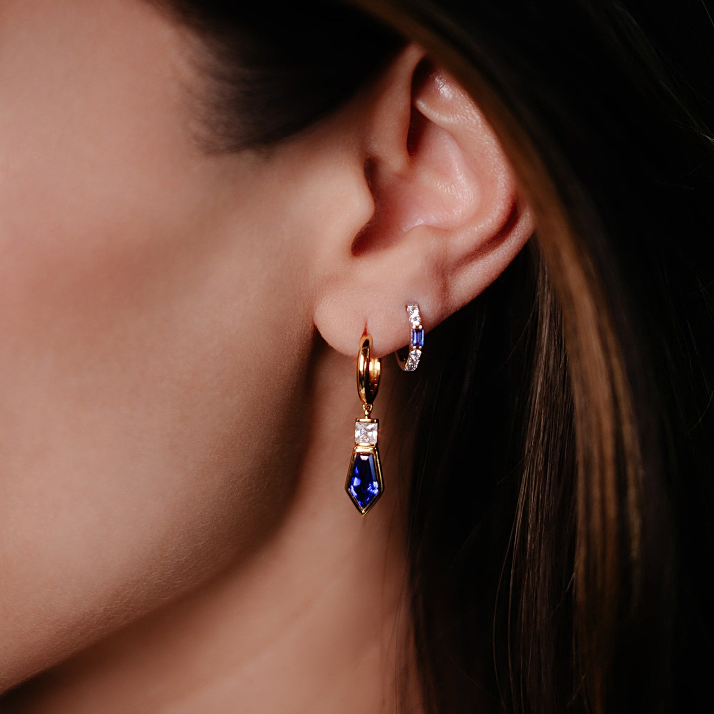 Mia Baguette Cut Hoop Earrings - Sapphire